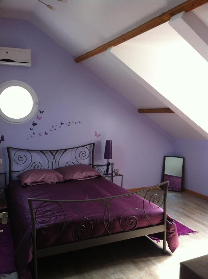 Bed and Breakfast Le Petit Manoir Farceaux Екстер'єр фото